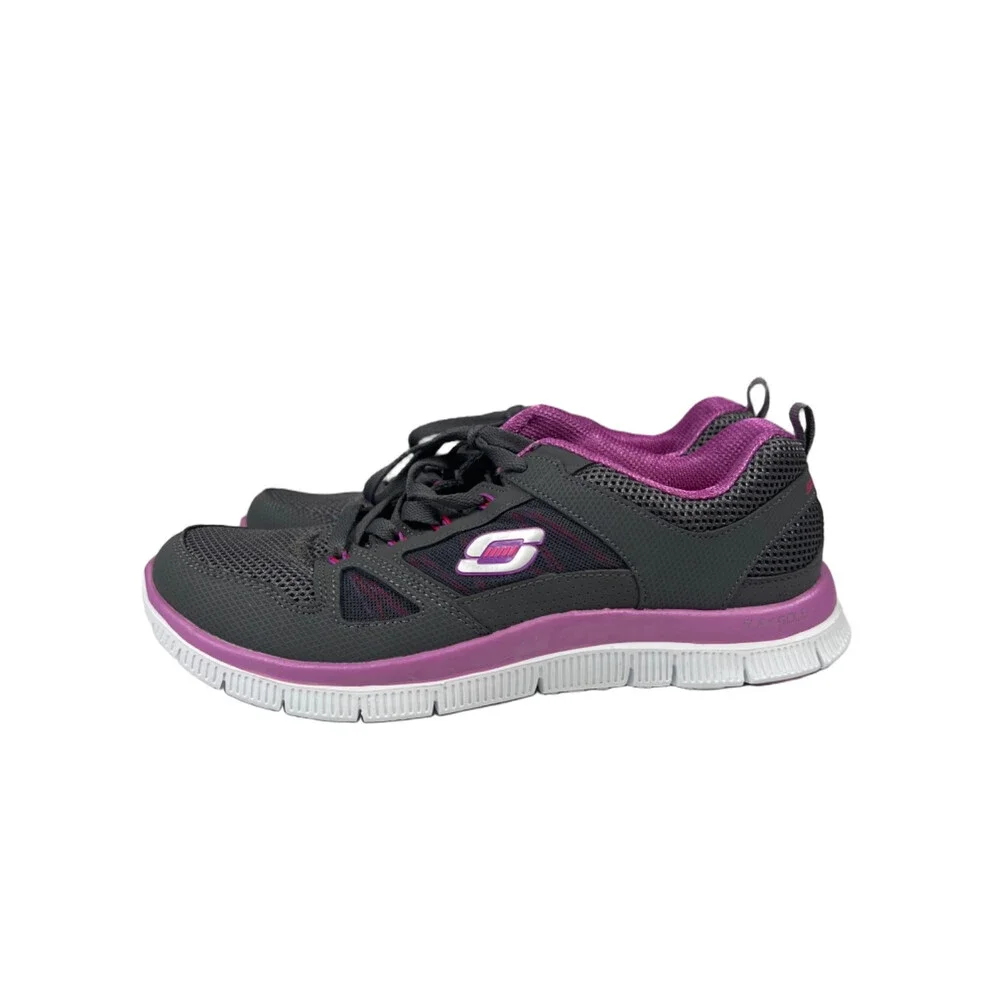 Skechers Women's Gray/Purple Lightweight Memory Foam Sneakers - 8.5